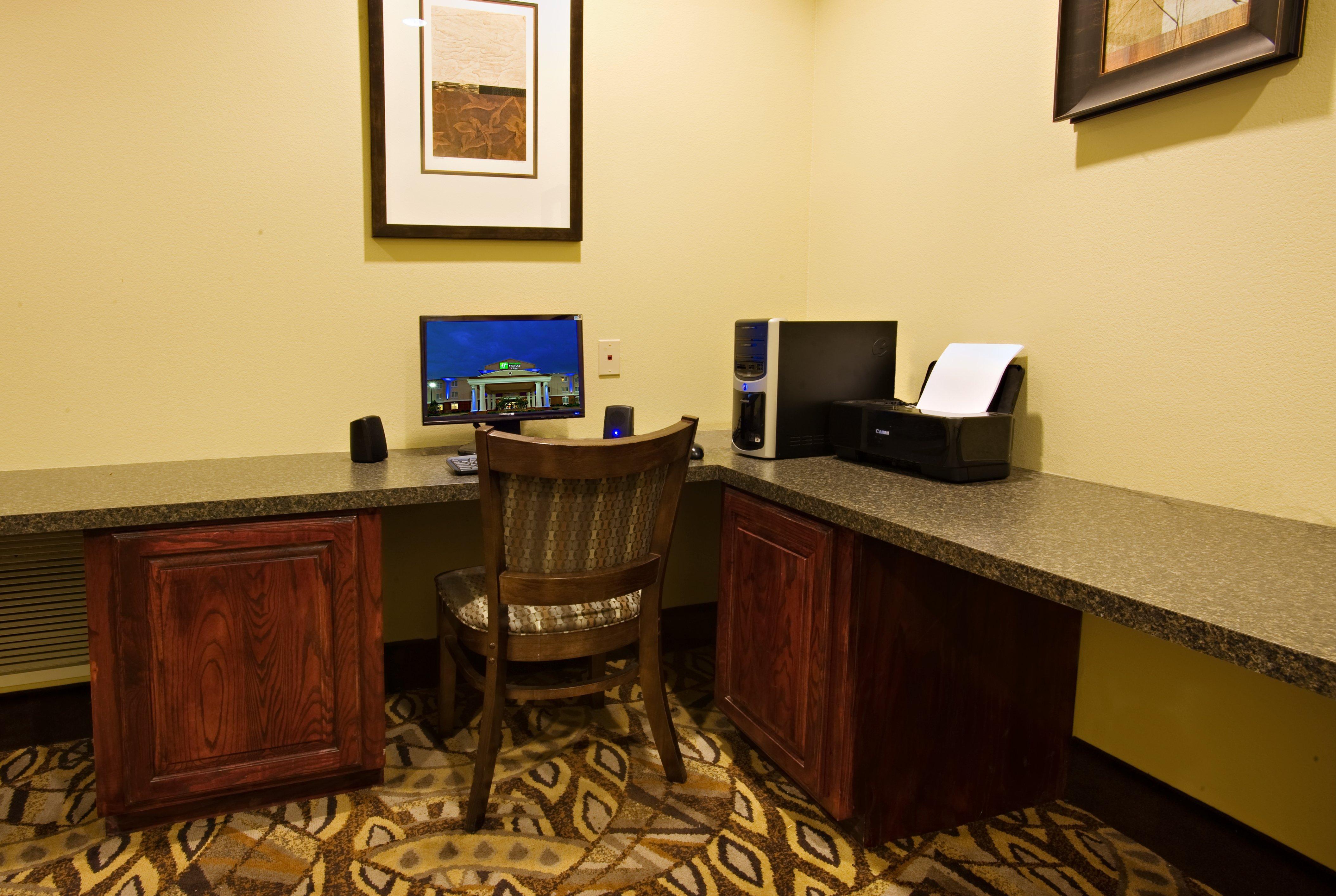 Holiday Inn Express And Suites Snyder By Ihg Exterior photo